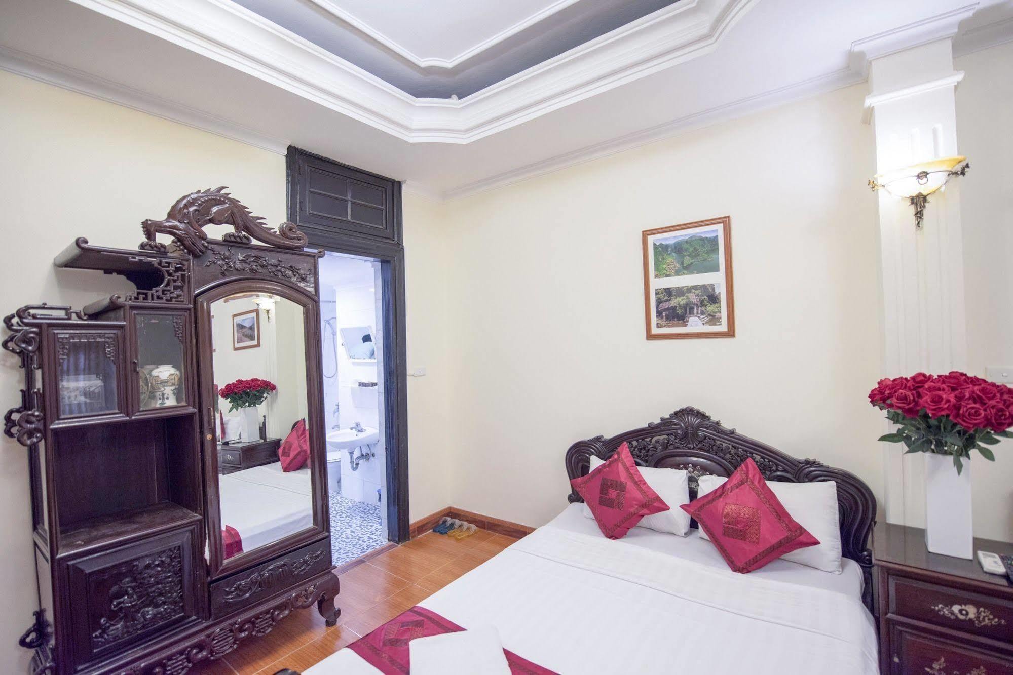 Group Nest Hotel Hanoi Bagian luar foto